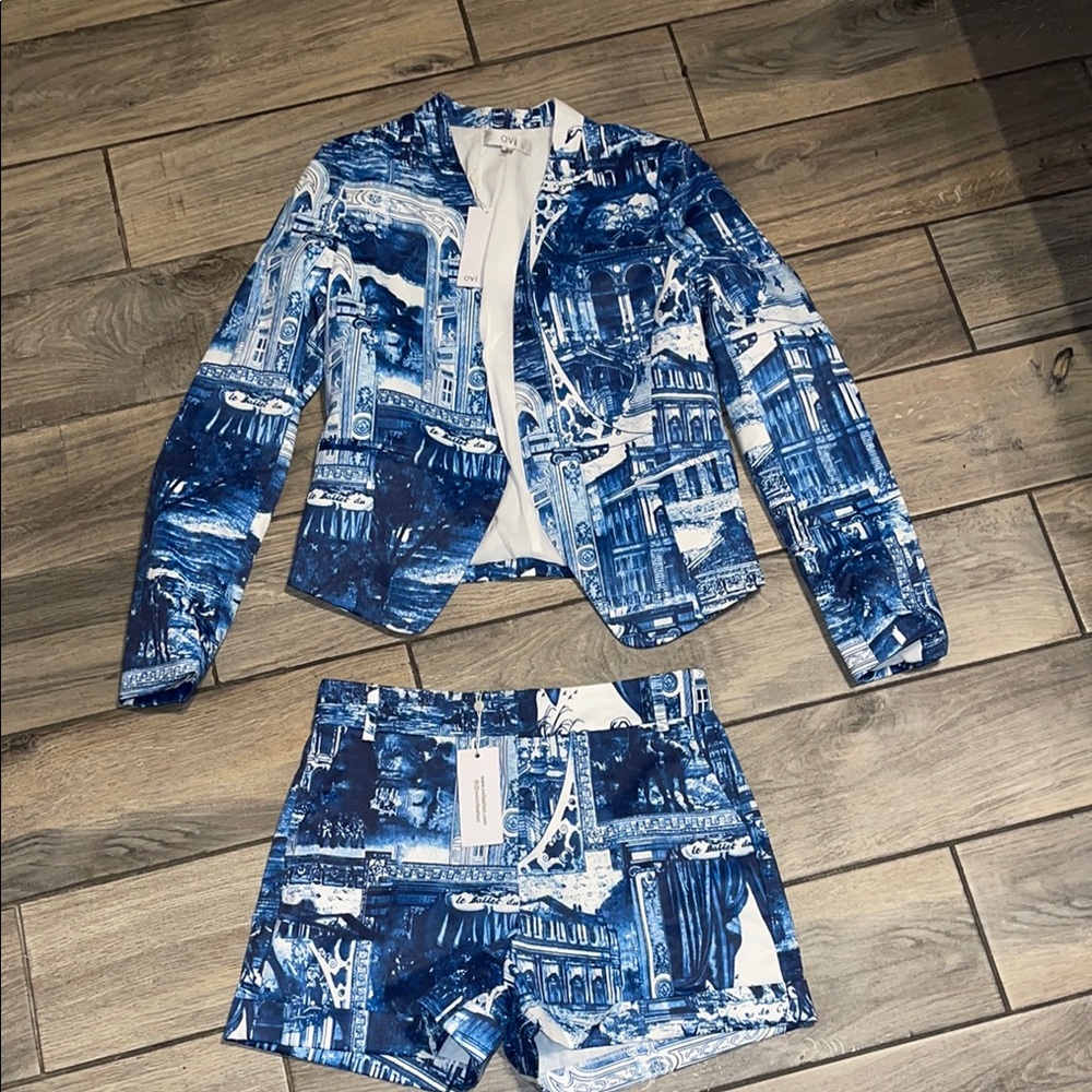 Ovi Navy Blue and White short Set Size small